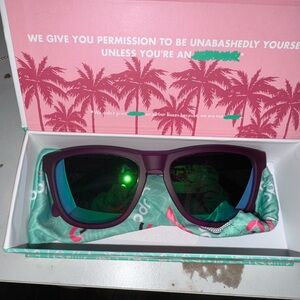 Brand NEW* Purple GOODR sunglasses